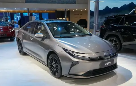 卡罗拉双擎雷凌L双擎购车指南