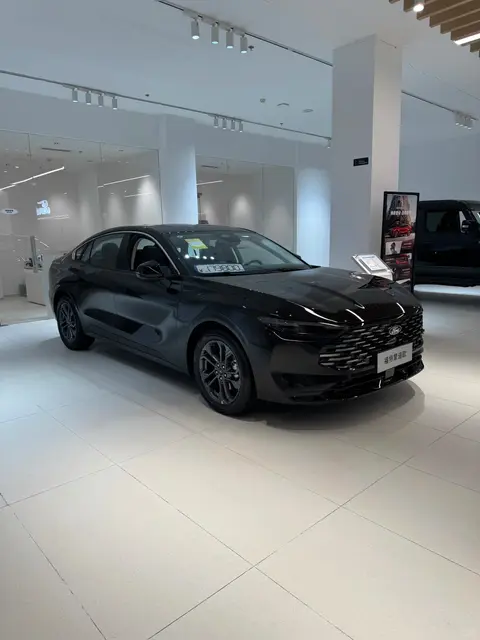 15万预算想买B级车？新蒙迪欧这几点太值了